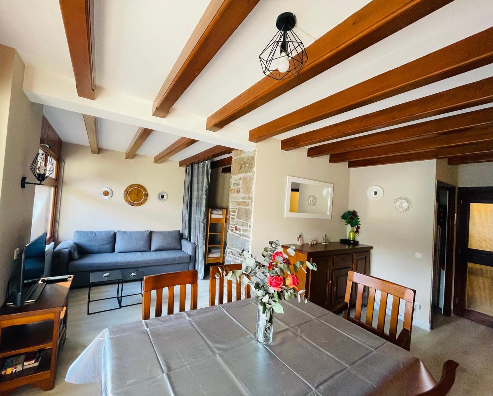Appartement 58 M2 Avec Piscine Interieure Vue Montagne Centre Village , Parking Prive سانت لاري سولون المظهر الخارجي الصورة